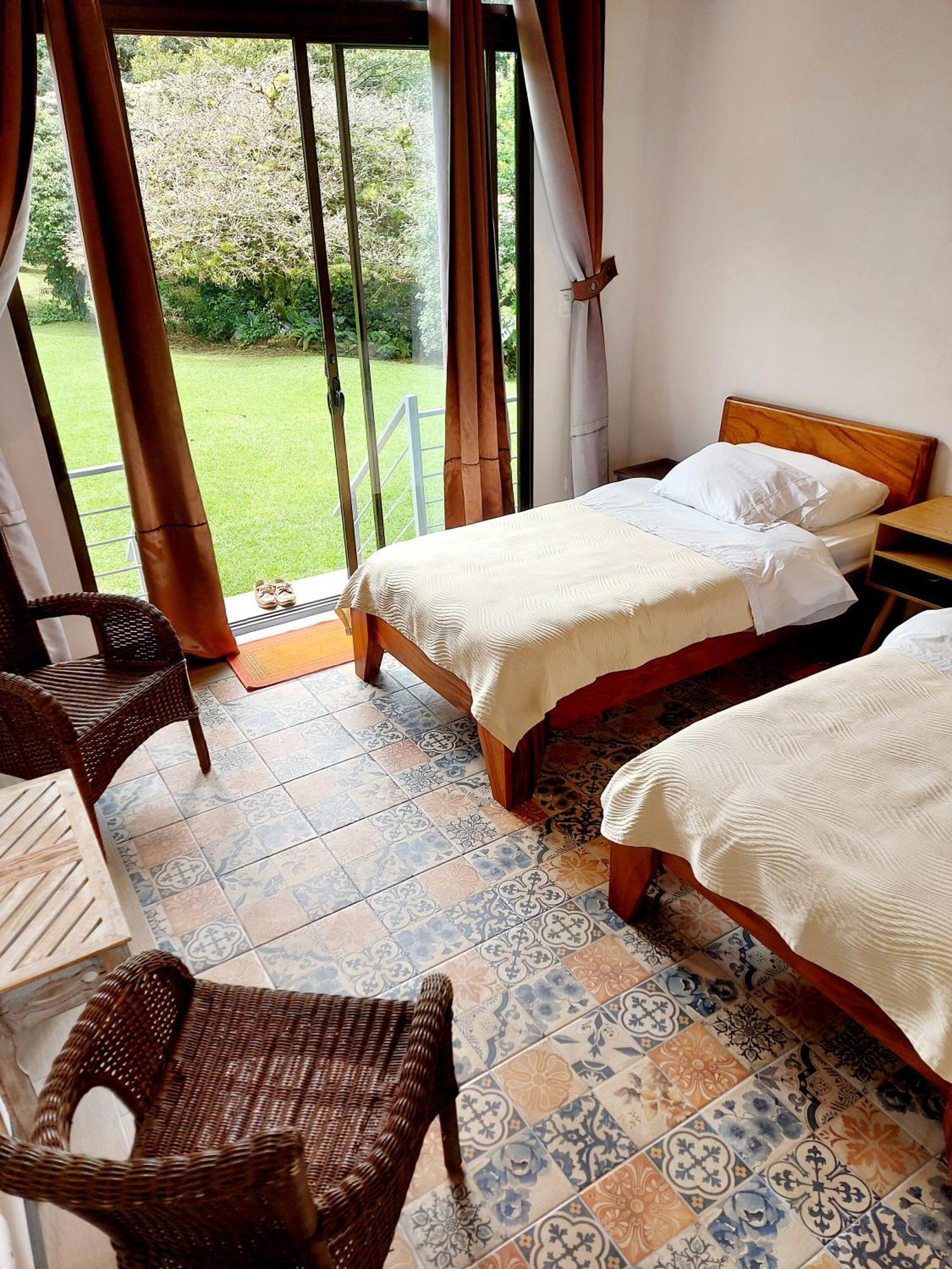 Yerbabuena Lodge Monteverde Exterior foto